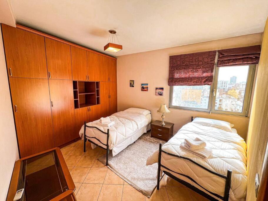 Highrise View 2-br Tirana
